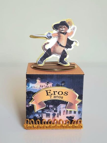 Caixa Cubo Gato de Botas