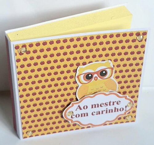 Lembrancinha de Dia dos Professores Porta Post-it
