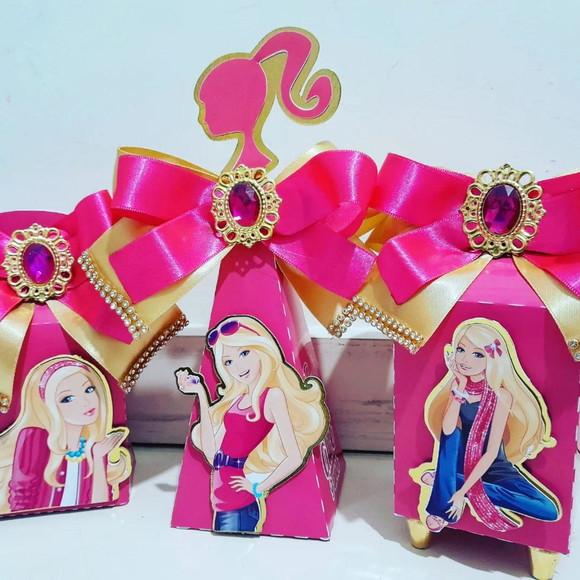 Kit Festa Personalizada Barbie Luxo Supremo 30 Peças