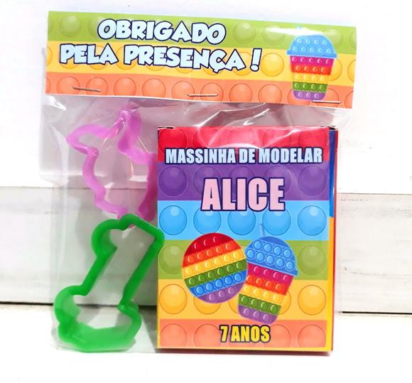 Massinha modelar com forminha personalizada Pop it