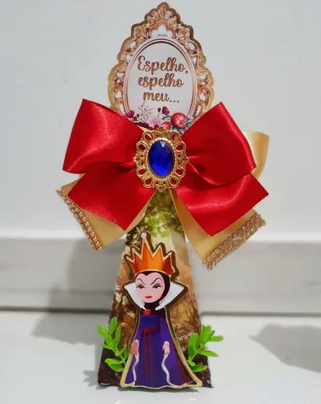 Caixa Pirâmide Luxo Supremo Branca de Neve