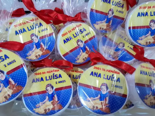 Jogo da Memória na Latinha Plástica Branca de Neve