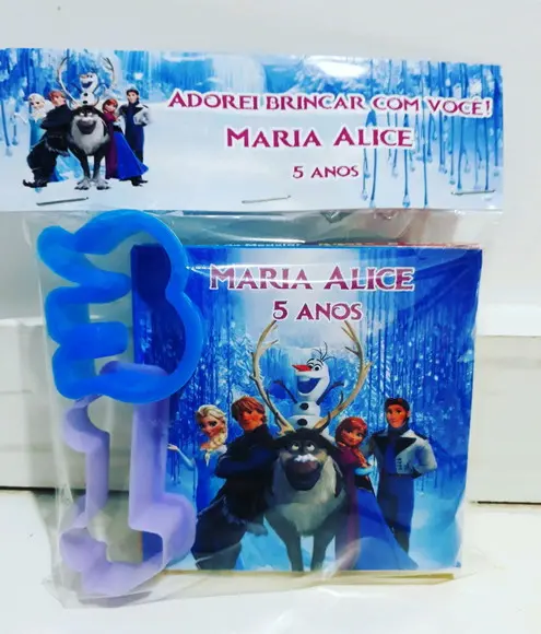 Massinha modelar com forminha personalizada Frozen