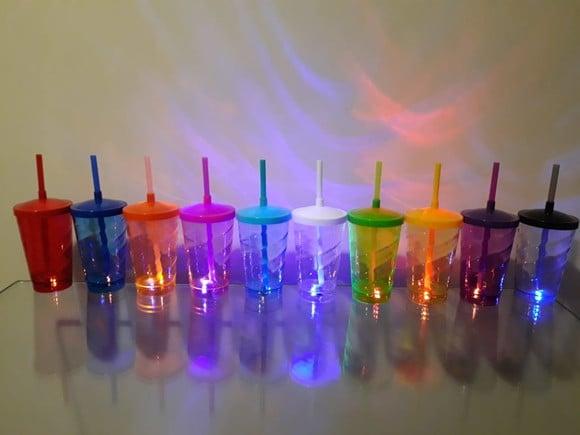 Copo Shake Twister 500 ml com Led sem Personalização
