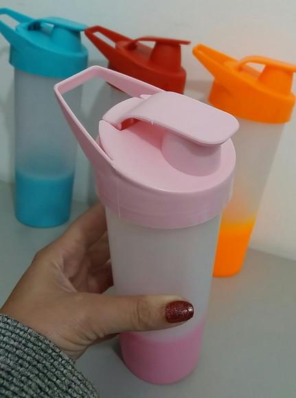 Garrafa Acqua Bio Degrade Lisa sem Personalização com Tampa