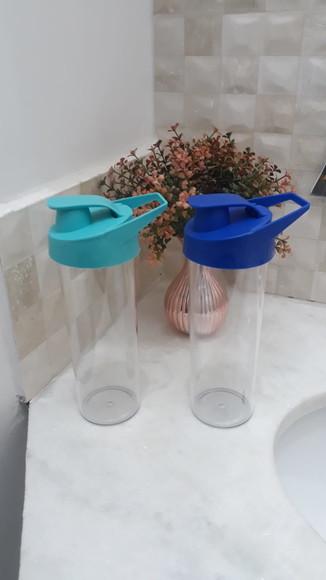 Garrafa Acqua Bio Lisa sem Personalização com Tampa