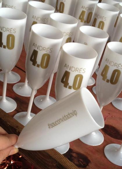 Taça de Champanhe Personalizada - Verso Grátis