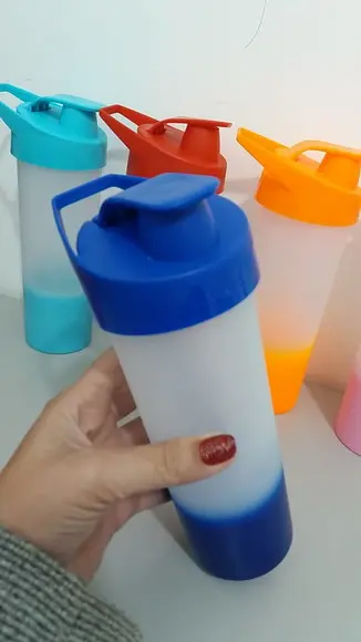 Garrafa Acqua Bio Degrade Lisa sem Personalização com Tampa