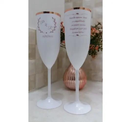Taça de Champanhe Personalizada com Borda Metalizada