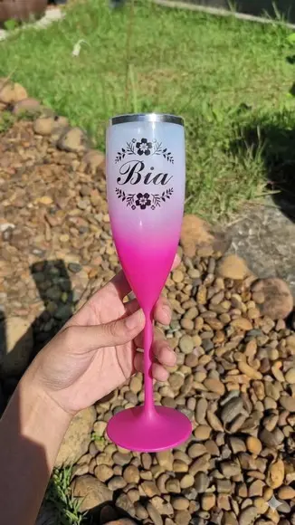 Taça de Champanhe Personalizada Degrade com Borda Metalizada