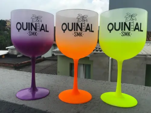 Taça de Gin Degrade Personalizada para Festas