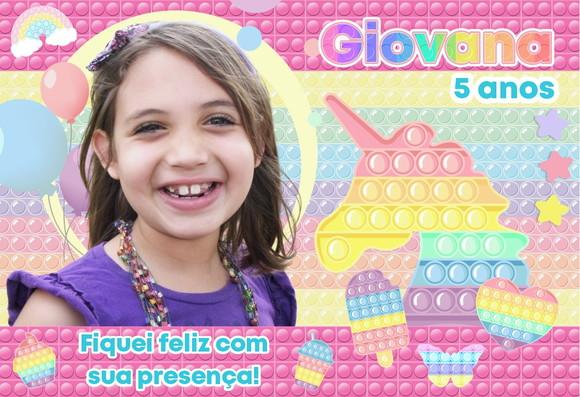 20 Foto Imã Personalizado + 6 Totens 18cm