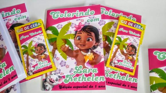 Livrinho Revista Para Colorir + Giz De Cera Moana