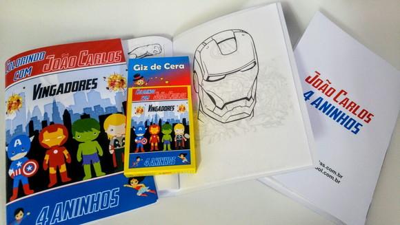 Livrinho Revista Para Colorir Super Heróis + Giz De Cera