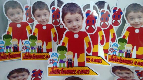 Tótens Display de Mesa Personalizado - 26 cm