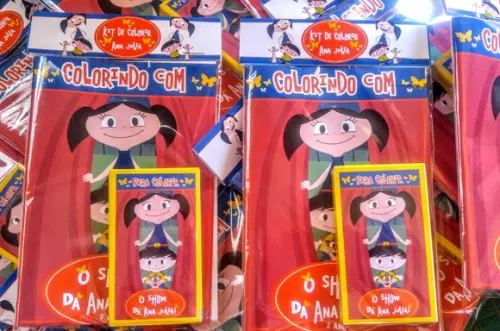 Livrinho Revista Para Colorir + Giz De Cera Personalizados