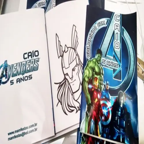 Livrinho Revista Para Colorir Super Heróis + Giz De Cera
