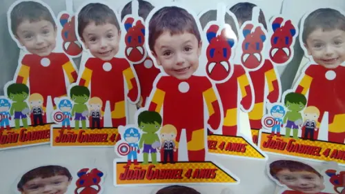 Tótens Display de Mesa Personalizado - 26 cm