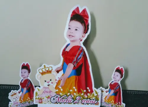 Tótens Display de Mesa Personalizado 27 cm