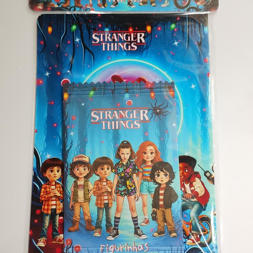 Stranger Things Álbum com Figurinhas Desenhos de Colorir