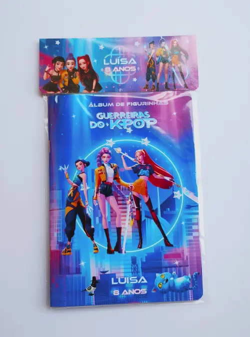 Álbum com Figurinhas Guerreiras Kpop Desenho Colorir Huntrix