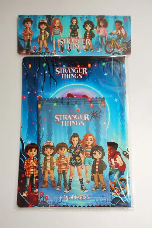 Stranger Things Álbum com Figurinhas Desenhos de Colorir