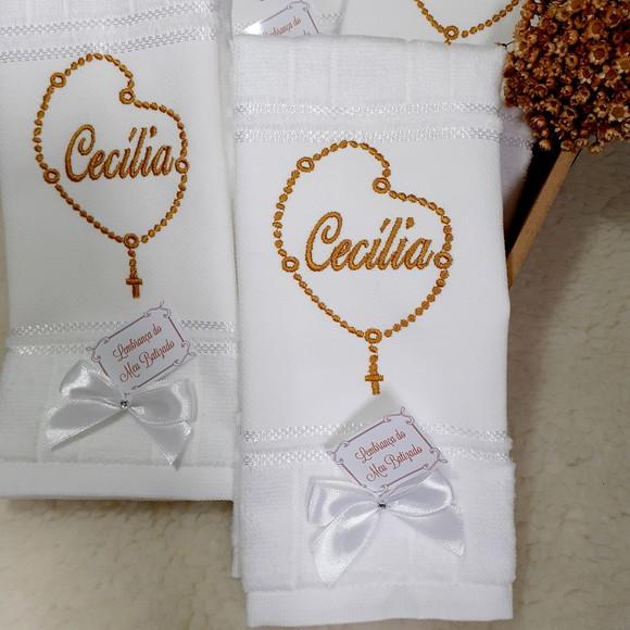 10 Lembranças Batizado Personalizada Toalha Bordada