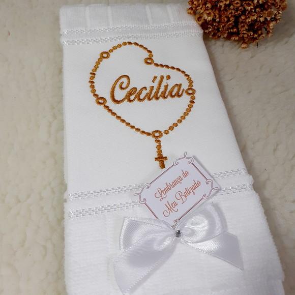 10 Lembranças Batizado Personalizada Toalha Bordada