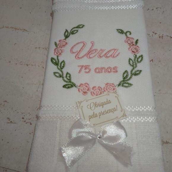 14 Lembranças Aniversário Toalha Personalizada 75 Anos