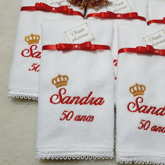 15 Lembrança Aniversário 50 Anos Toalha Bordada Vermelho