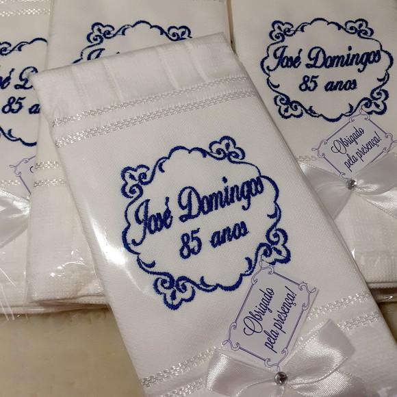 14 Lembranças Aniversário Toalha Personalizada 85 Anos