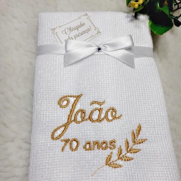 15 Lembranças Aniversário 70 Anos Toalha Bordada