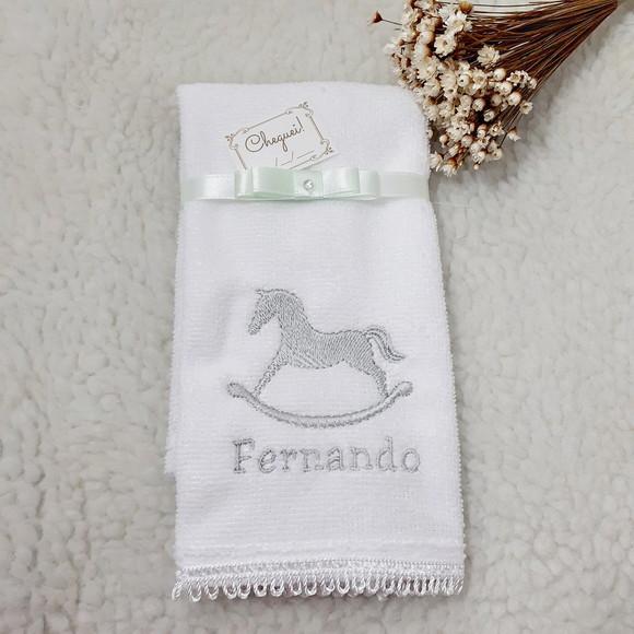 15 Lembranças de Nascimento Bordada Personalizada Cavalinho