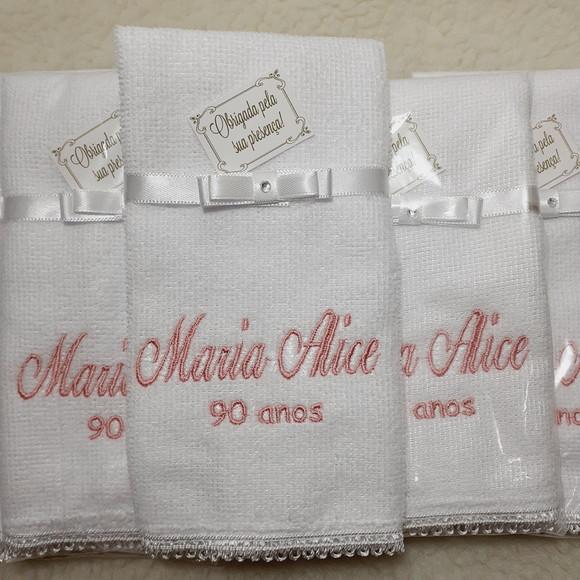 15 Lembrancinha Aniversário 90 Anos Toalha Bordada