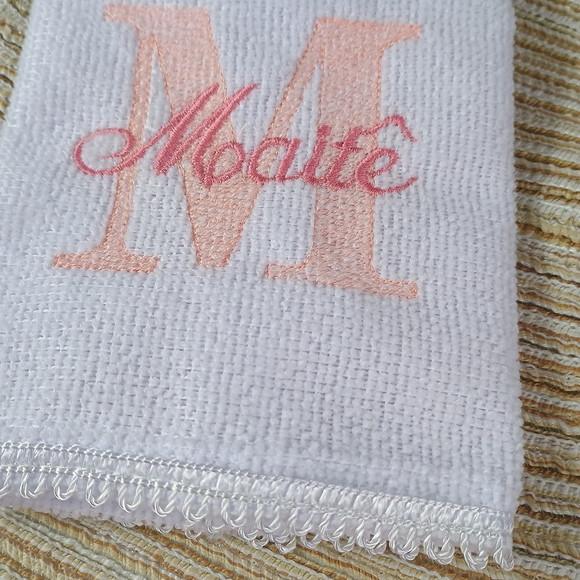 15 Lembrancinha de Nascimento Personalizada Monograma Menina