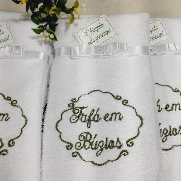 15 Lembrancinhas de Aniversário 15 Anos Toalha Bordada