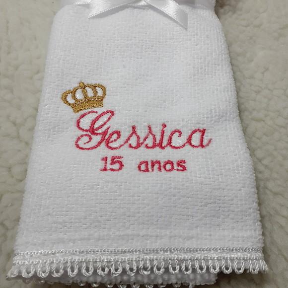 15 Lembrancinhas de Aniversário 15 Anos Toalha Bordada
