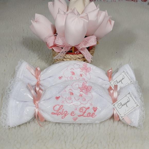 15 Lembrancinhas de Nascimento Chuva de Amor Toalha Bordada