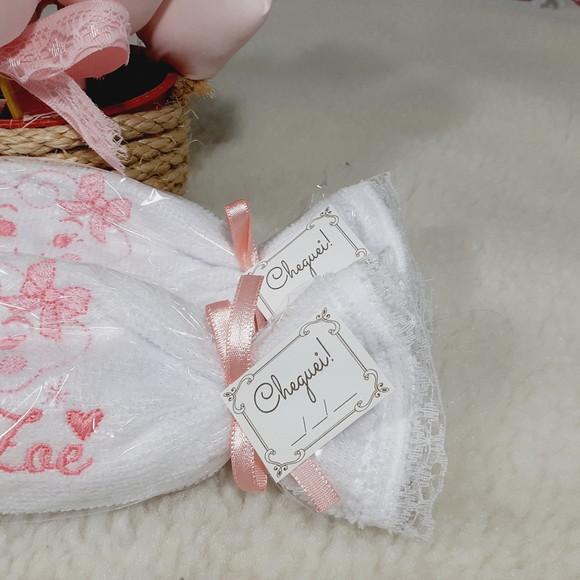 15 Lembrancinhas de Nascimento Chuva de Amor Toalha Bordada