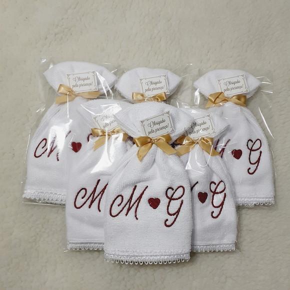 15 Lembrancinhas Personalizada de Casamento Toalha Bordada