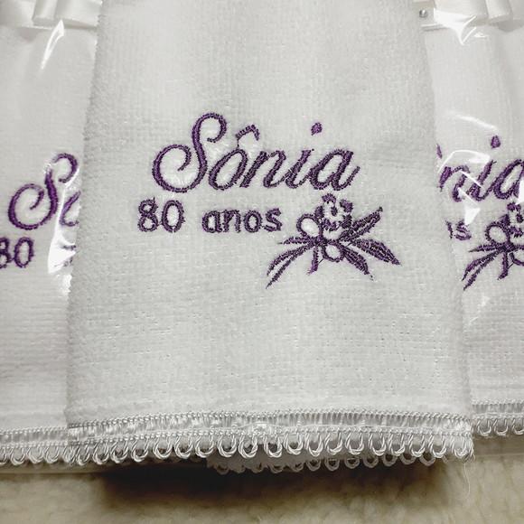 20 Lembranças Aniversário 80 Anos Toalha Bordada Nome Flor
