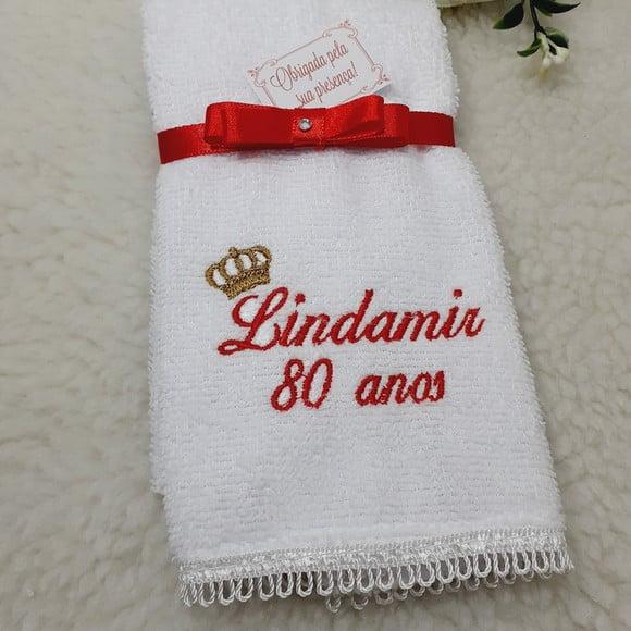 40 Lembranças Aniversário 80 Anos Toalha Bordada Vermelho