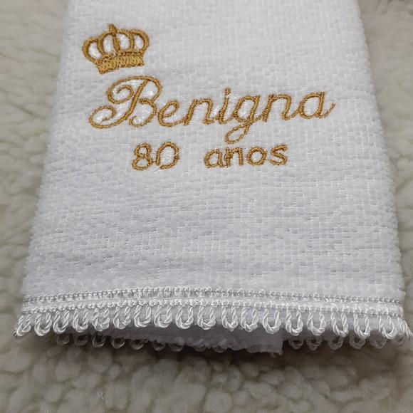 60 Lembrancinha de Aniversário 80 Anos Toalha Bordada Rainha