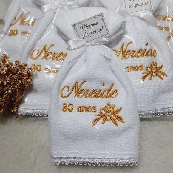 70 Lembranças Aniversário 80 Anos Toalha Nome Dourado