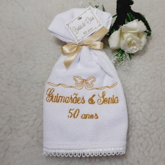 60 Lembrancinhas Personalizadas Bodas de Ouro Toalha Bordada
