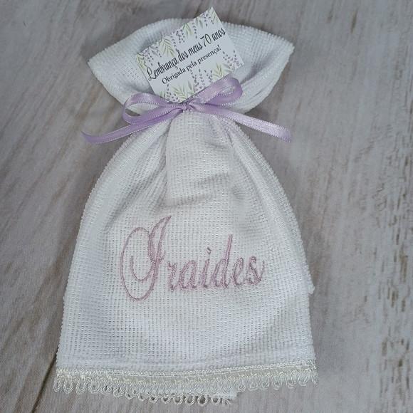 Kit 15 Lembranças Aniversário 70 Anos Toalha Bordada Lavanda