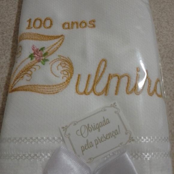 10 Lembranças de Aniversário 100 Anos Toalha Bordada
