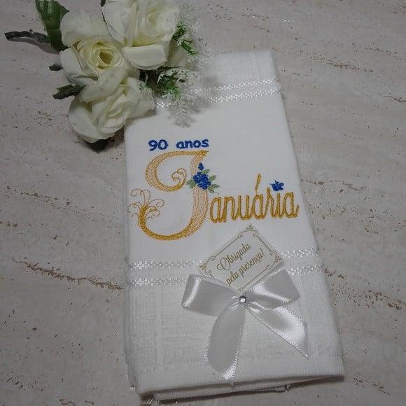 10 Lembranças de Aniversário Toalha Bordada 90 Anos