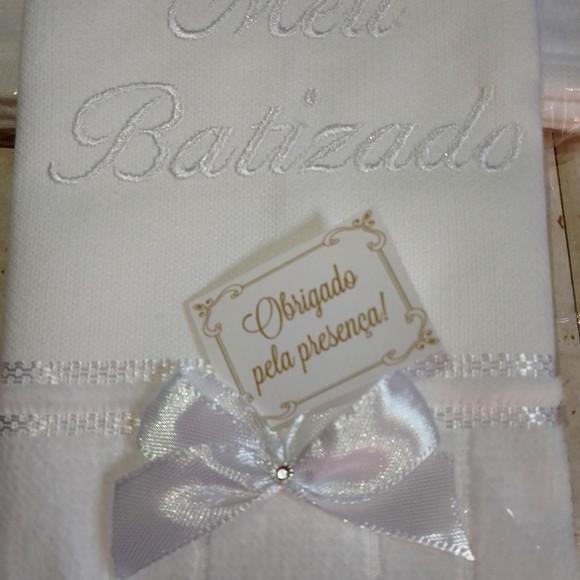 10 Lembranças de Batizado Bordada