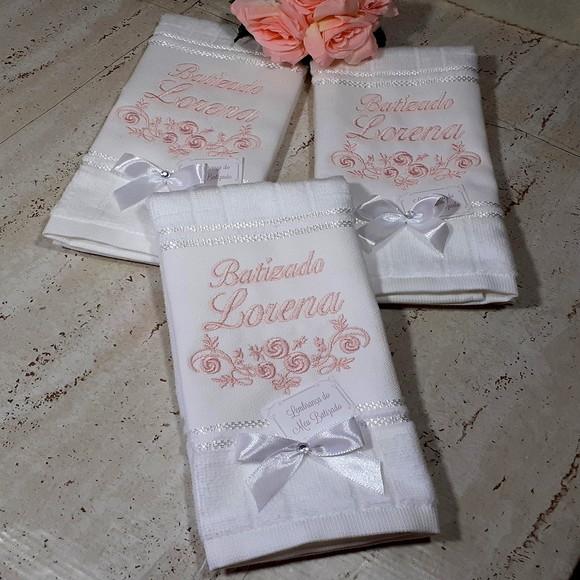 10 Lembranças de Batizado Personalizada Floral